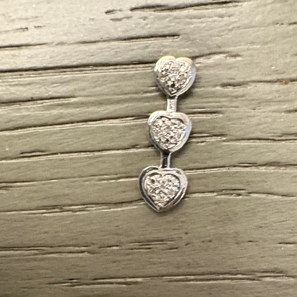 10k white gold 3 heart pendant